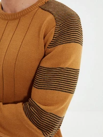 Светри та кардигани Trendyol модель TMNAW22KZ0602/Camel Фото