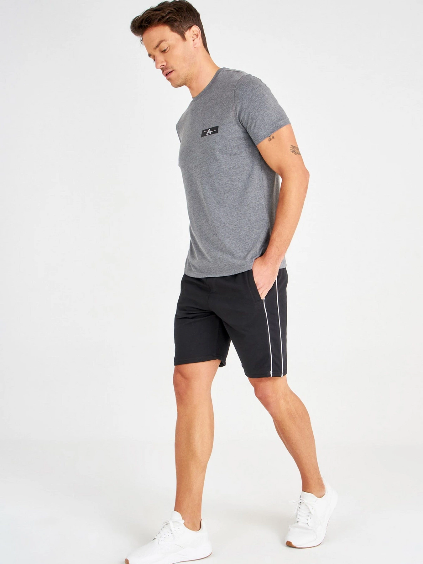 Шорты Trendyol модель TMNSS20SR0073/Siyah Шорты Trendyol модель TMNSS20SR0073/Siyah Фото