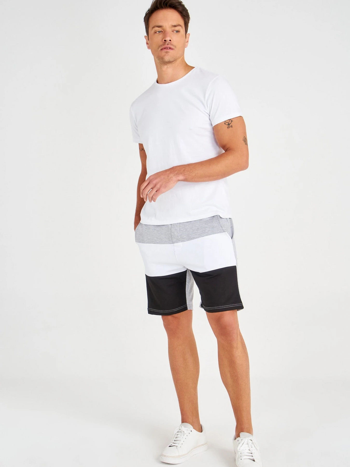 Шорти Trendyol модель TMNSS20SR0072/Gri Шорти Trendyol модель TMNSS20SR0072/Gri Фото