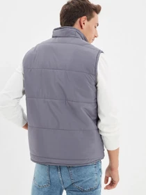 Куртки и дубленки Trendyol модель TMNAW22YE0039/Gri Фото