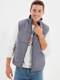Куртки и дубленки Trendyol модель TMNAW22YE0039/Gri Фото
