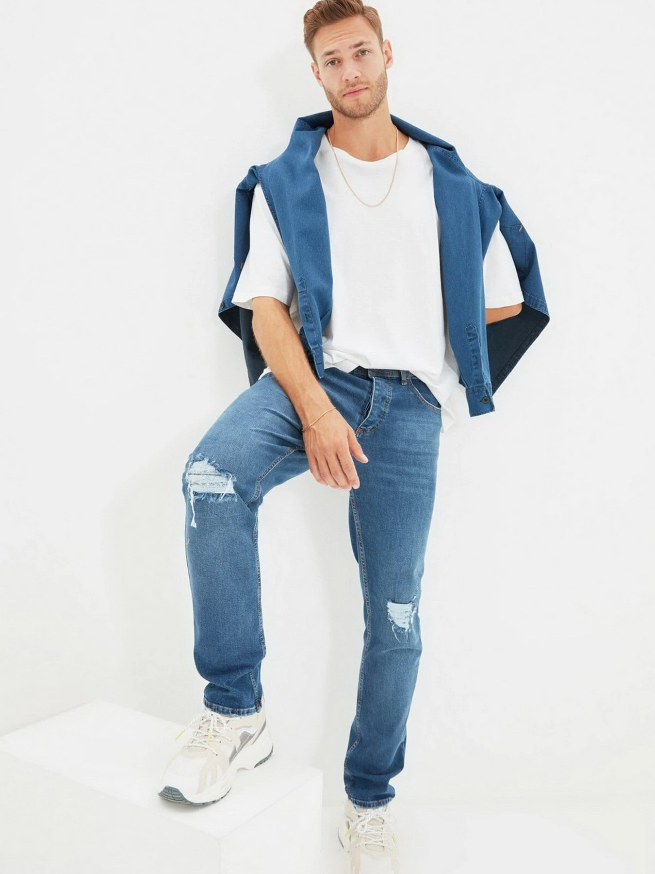 Джинси Trendyol Slim модель TMNAW22JE0212/Indigo Фото