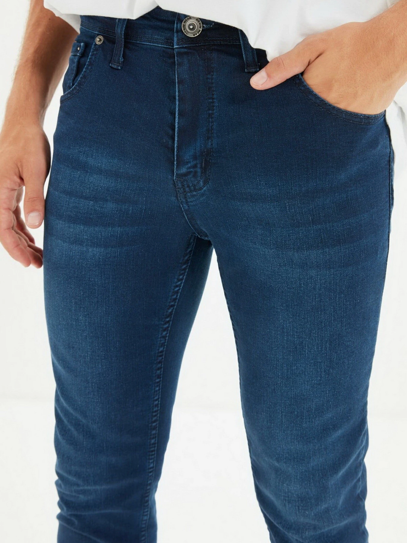 Джинси Trendyol Skinny модель TMNAW22JE0799/Indigo Джинси Trendyol Skinny модель TMNAW22JE0799/Indigo Фото