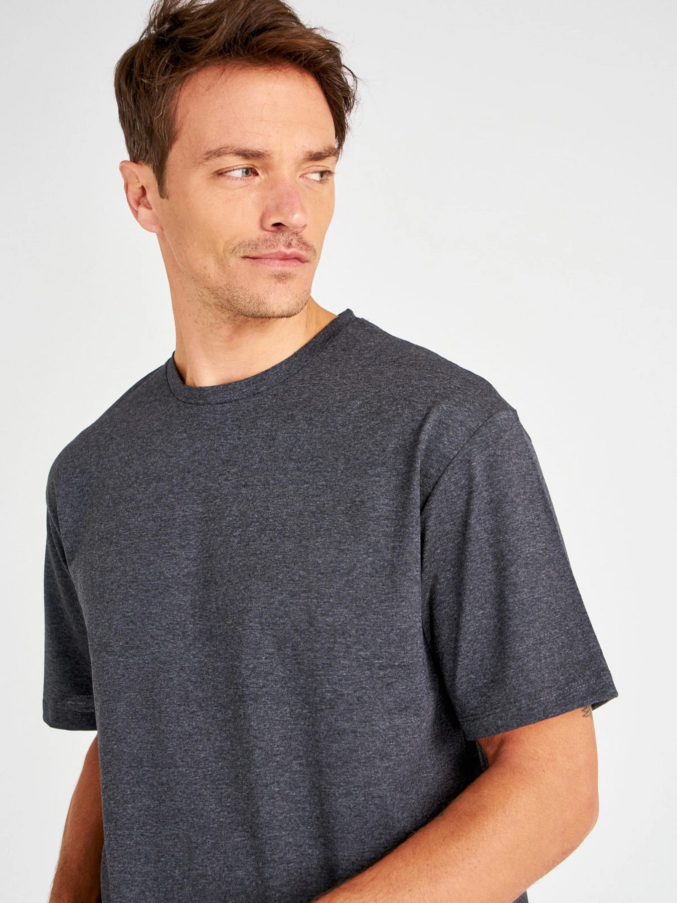 Футболки и поло Trendyol модель TMNSS20TS0990/Antrasit Фото