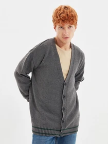 Светри та кардигани Trendyol модель TMNAW22HI0487/Gri Фото