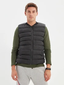 Жилеты Trendyol модель TMNAW22YE0012/Siyah Фото
