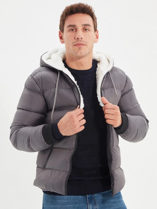 Куртки и дубленки Trendyol модель TMNAW22MO0129/Fume Фото