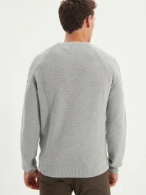 Светри та кардигани Trendyol модель TMNAW21KZ1587/Gri Фото