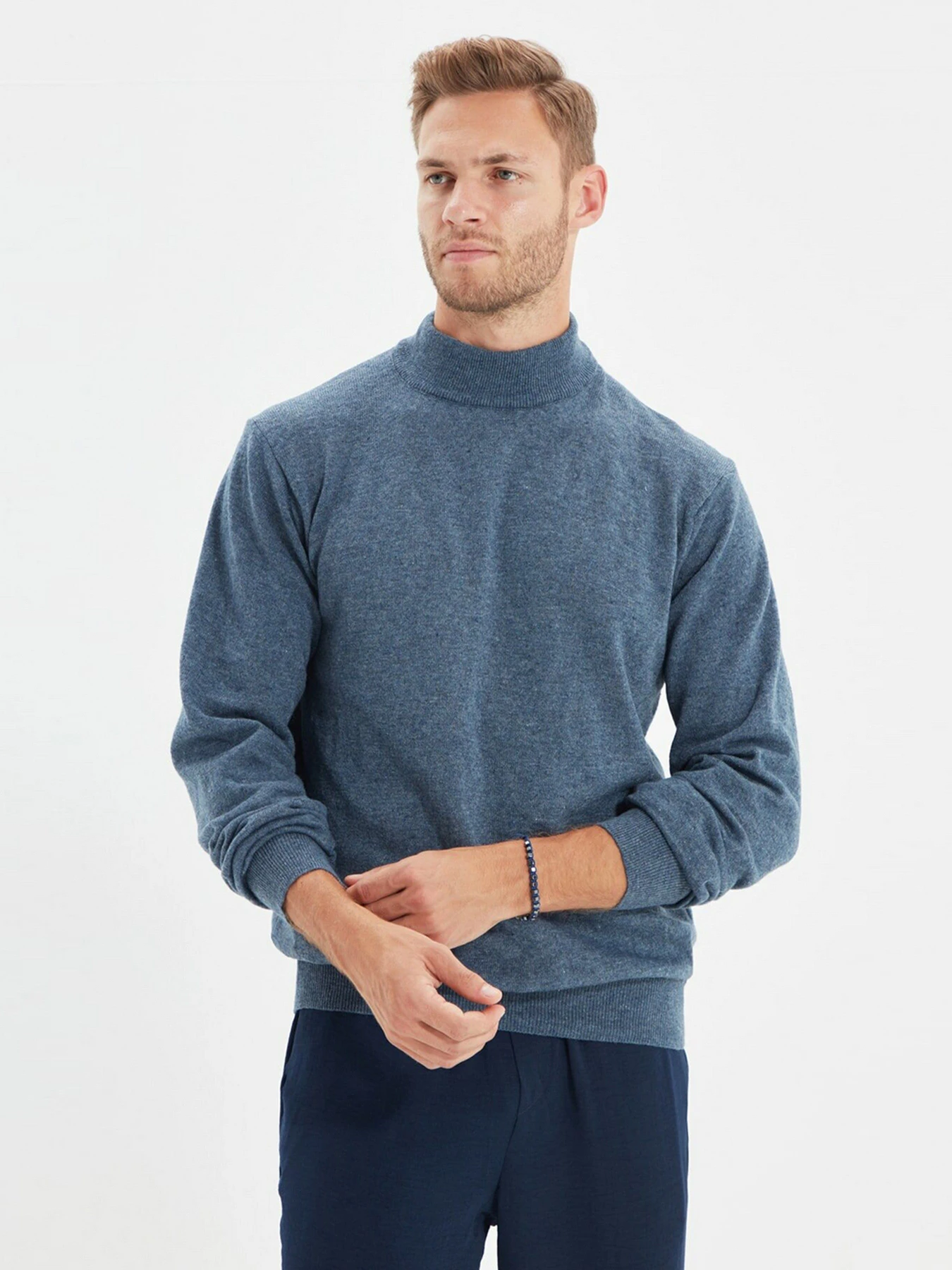 Свитры и кардиганы Trendyol модель TMNAW21KZ1595/Indigo Свитры и кардиганы Trendyol модель TMNAW21KZ1595/Indigo Фото