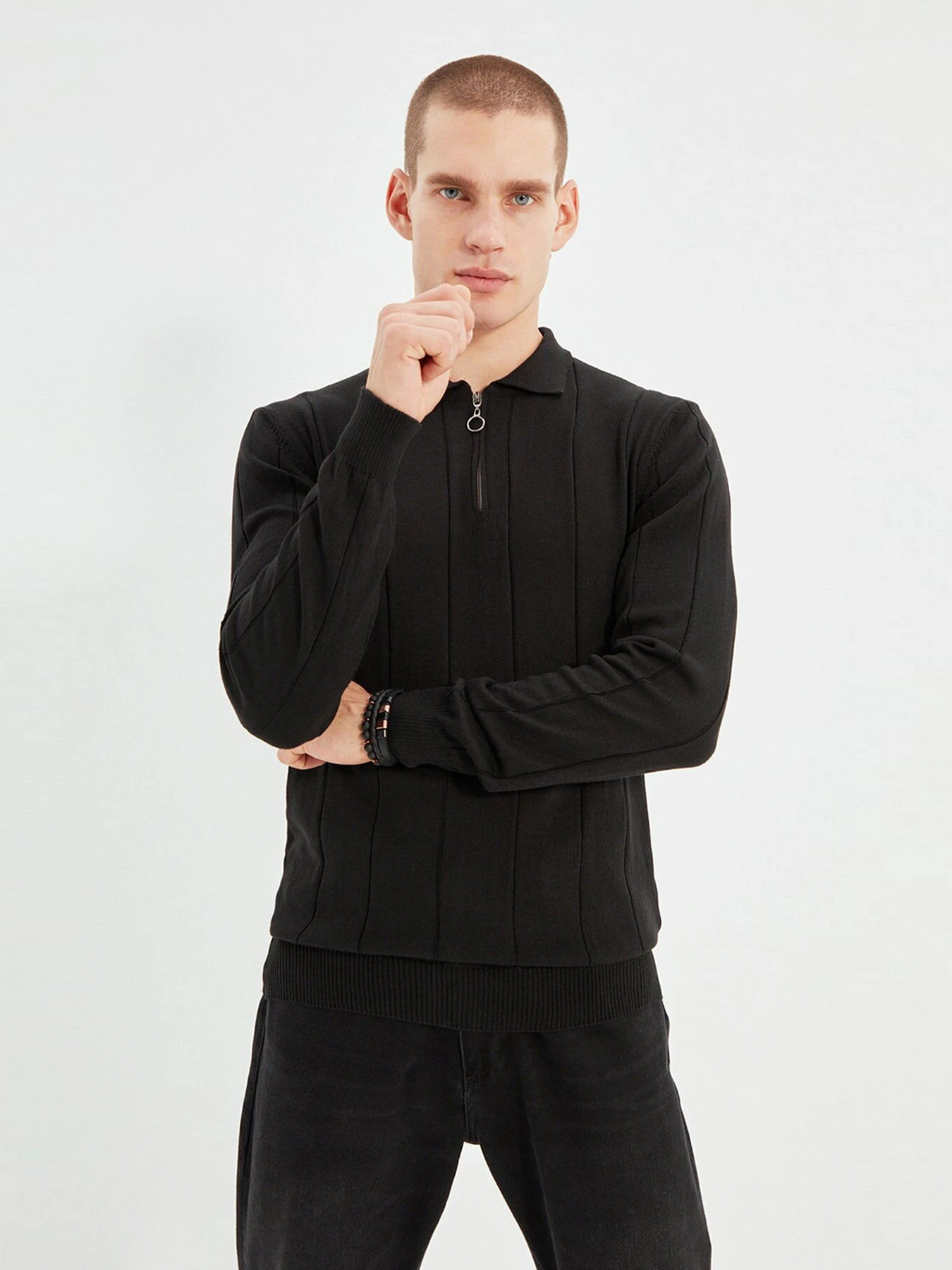 Светри та кардигани Trendyol модель TMNAW21KZ0774/Siyah Светри та кардигани Trendyol модель TMNAW21KZ0774/Siyah Фото