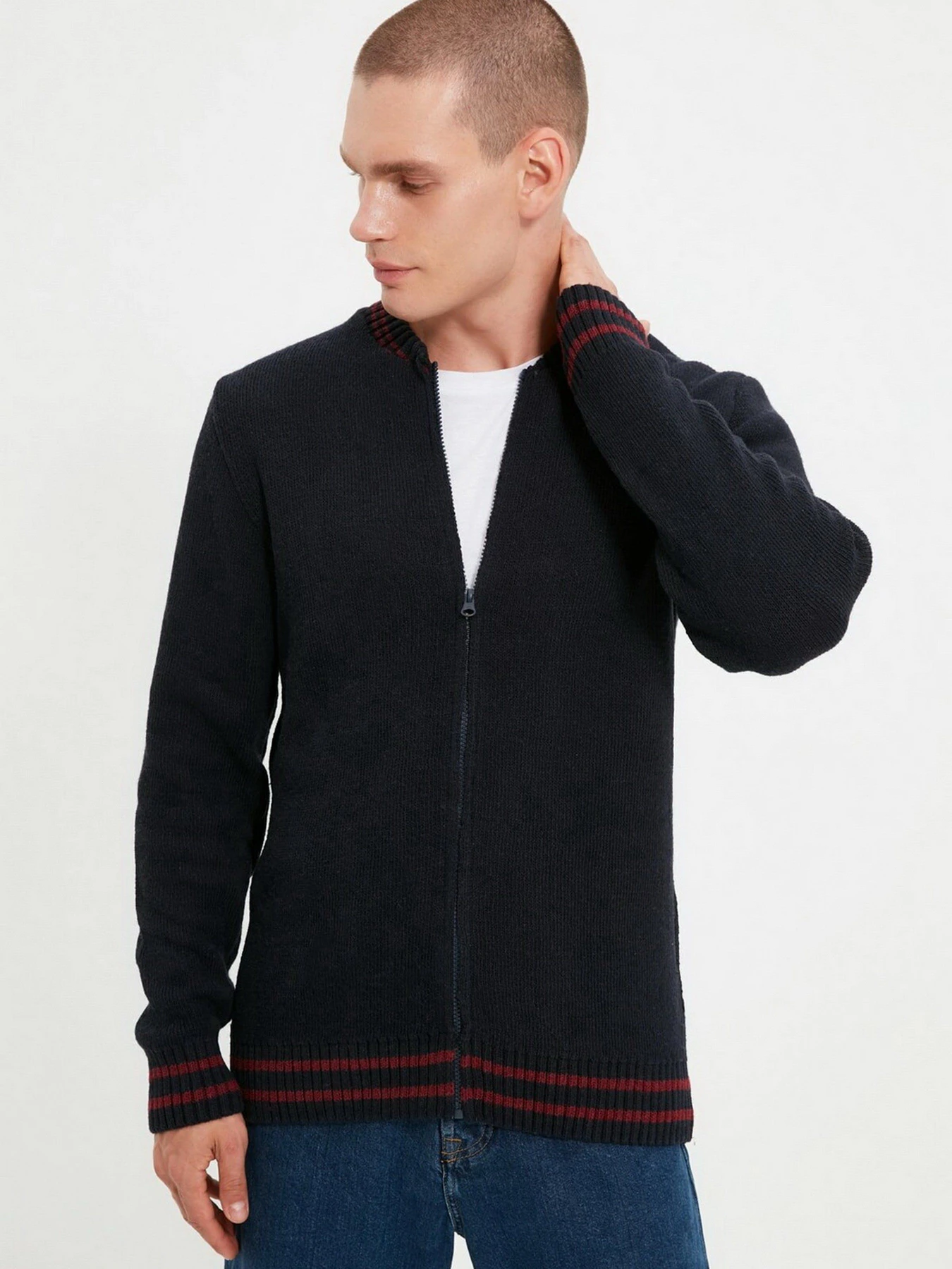 Светри та кардигани Trendyol модель TMNAW22HI0076/Lacivert Светри та кардигани Trendyol модель TMNAW22HI0076/Lacivert Фото