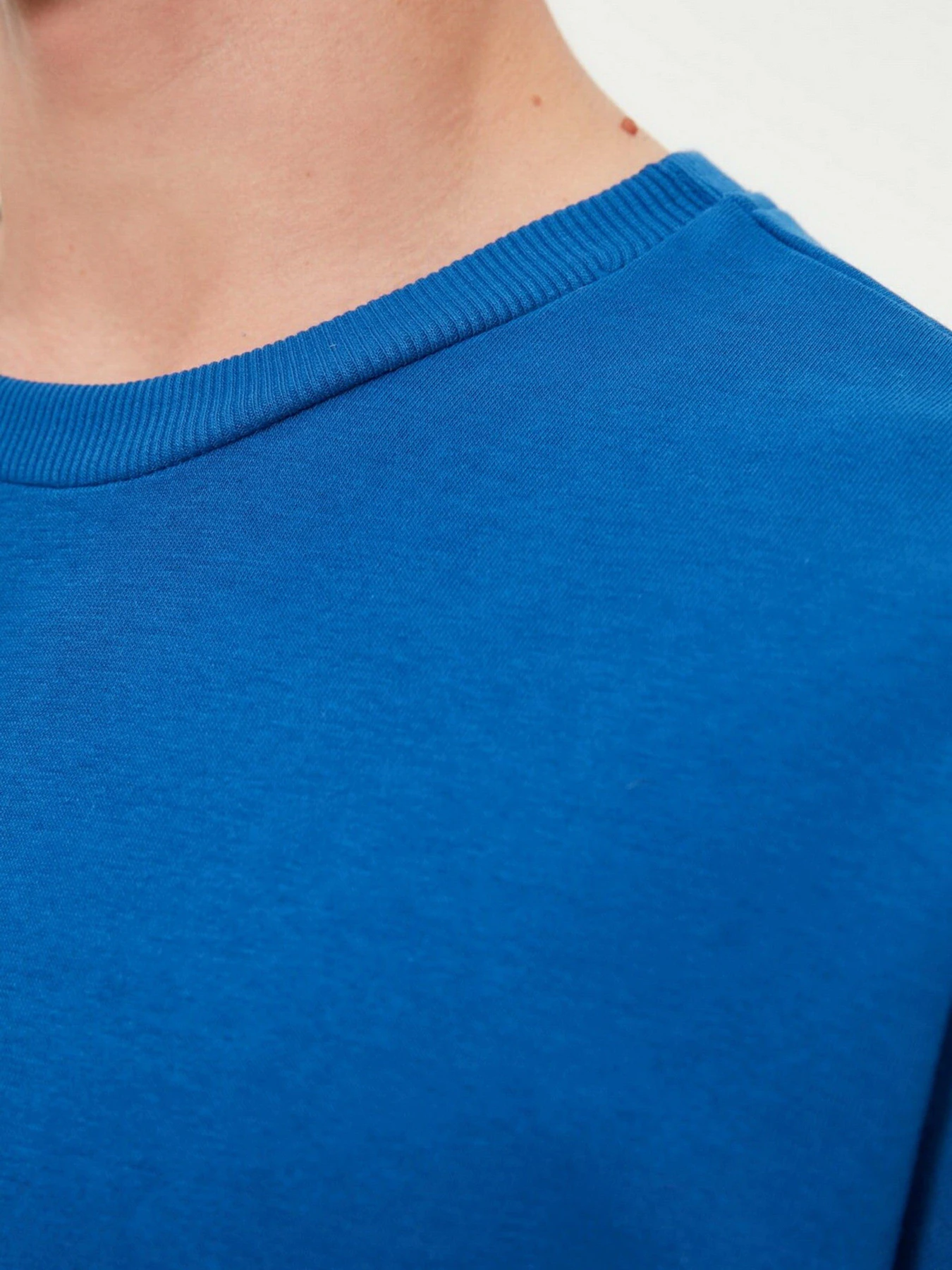 Худи и свитшоты Trendyol модель TMNAW22SW0612/Indigo Фото