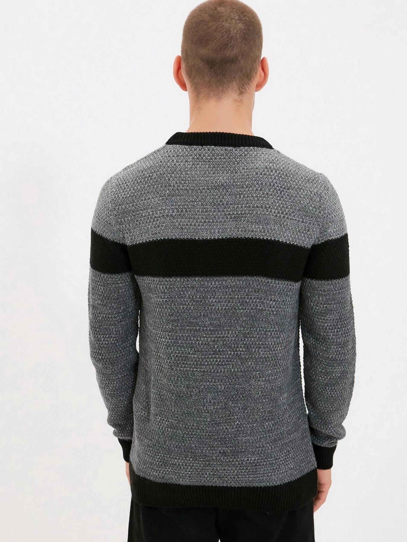 Свитры и кардиганы Trendyol модель TMNAW22KZ2498/Gri Фото