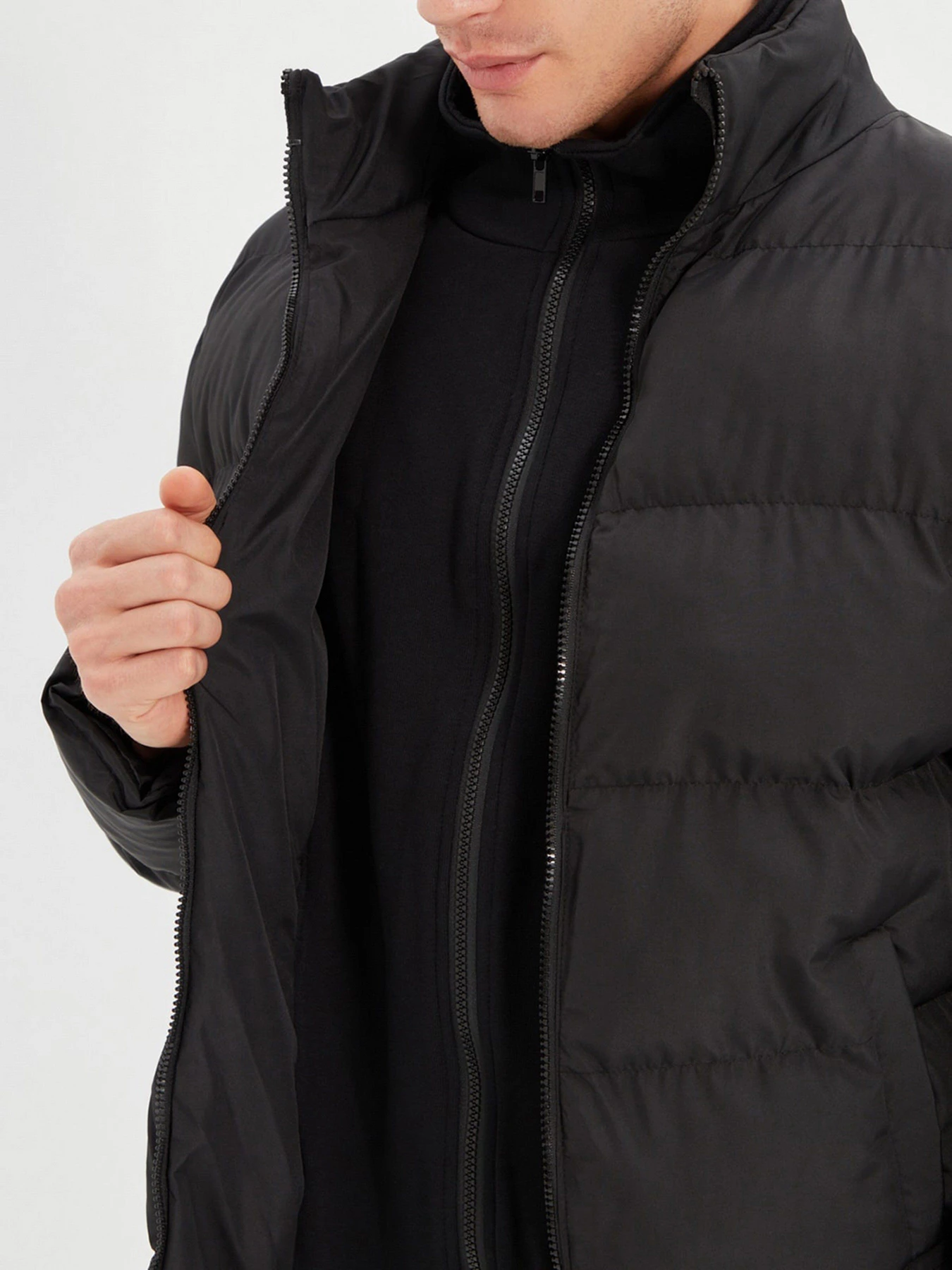 Куртки и дубленки Trendyol модель TMNAW22MO0125/Siyah Куртки и дубленки Trendyol модель TMNAW22MO0125/Siyah Фото