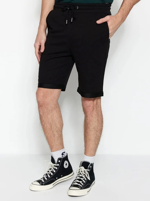 Шорты Trendyol модель TMNSS21SR0046/Siyah Фото