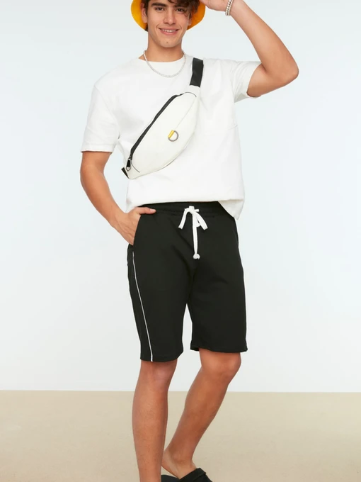 Шорты Trendyol модель TMNSS20SR0083/Siyah Фото