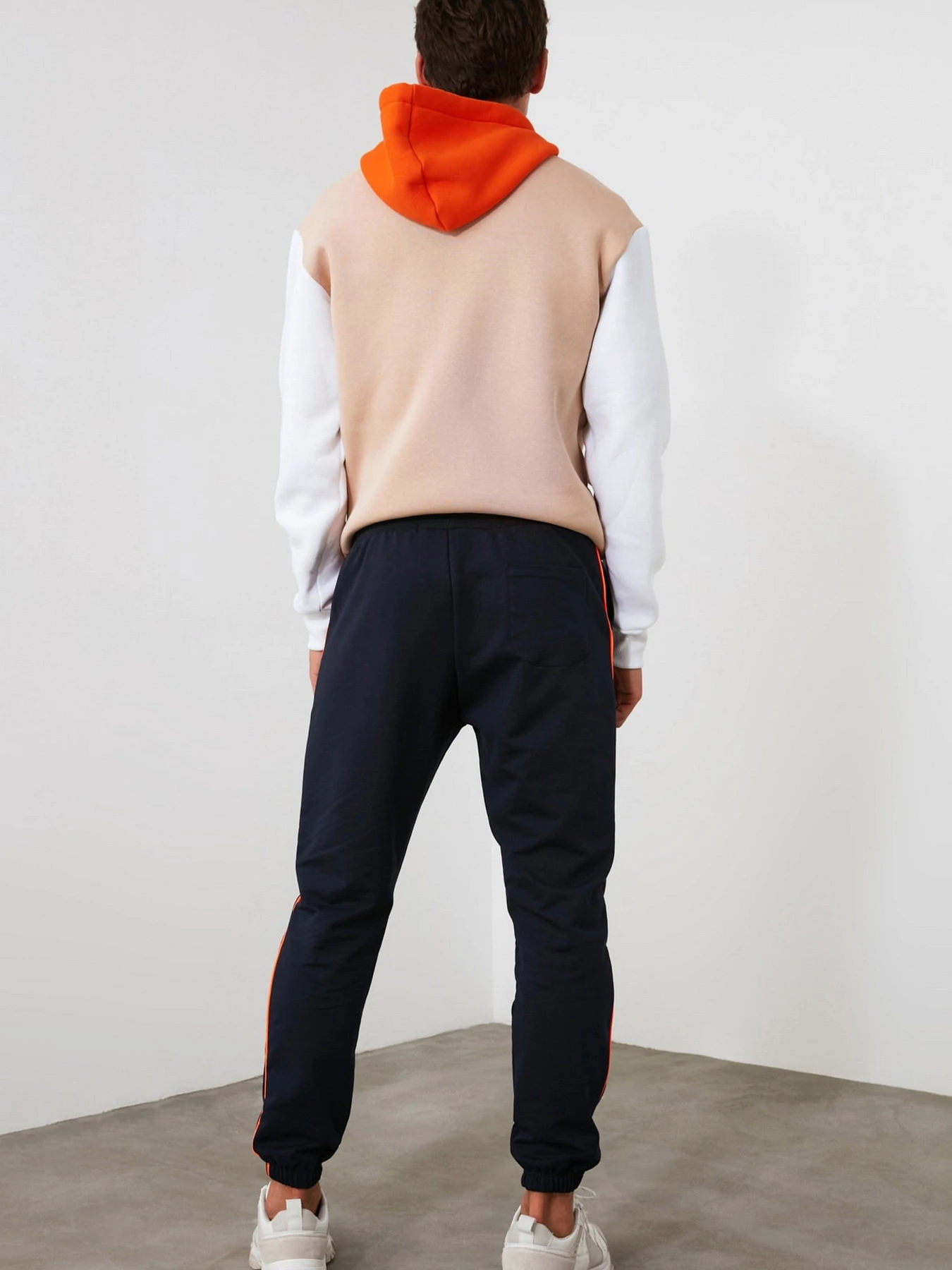 Брюки Trendyol модель TMNAW21EA0078/Lacivert Брюки Trendyol модель TMNAW21EA0078/Lacivert Фото