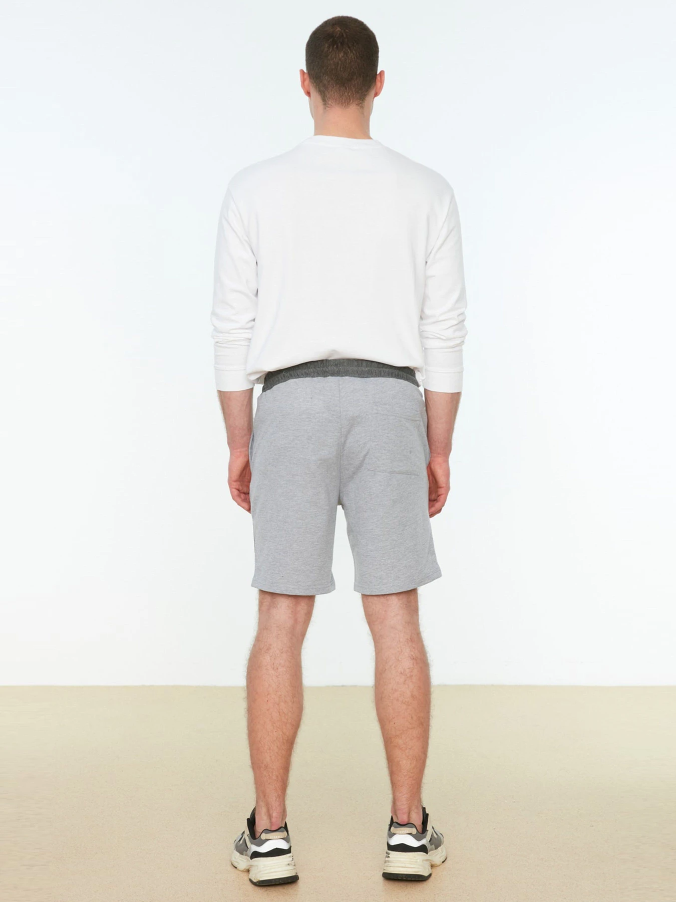Шорты Trendyol модель TMNSS20SR0079/Gri Фото