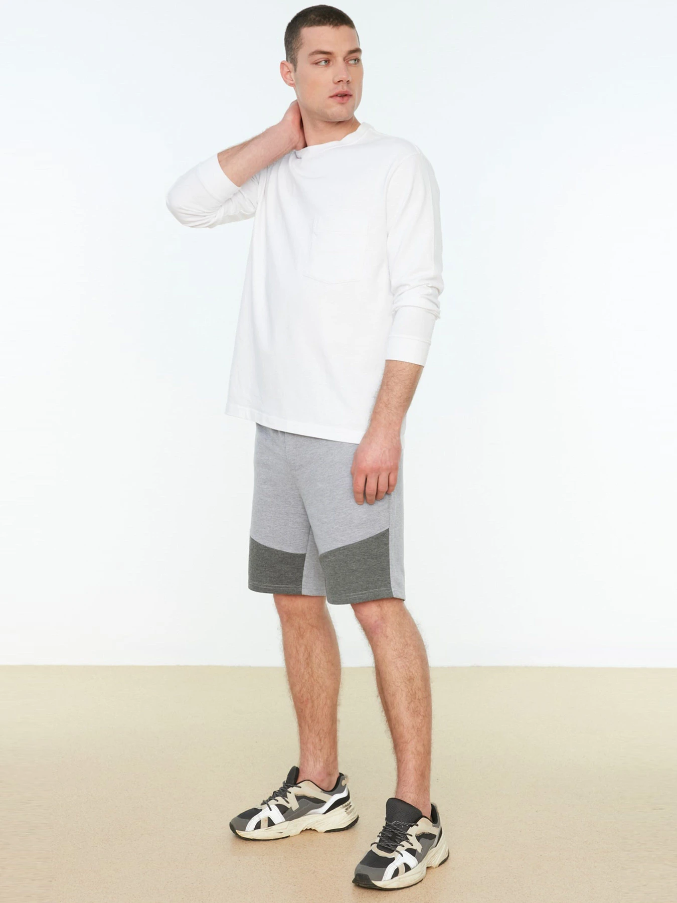 Шорты Trendyol модель TMNSS20SR0079/Gri Фото