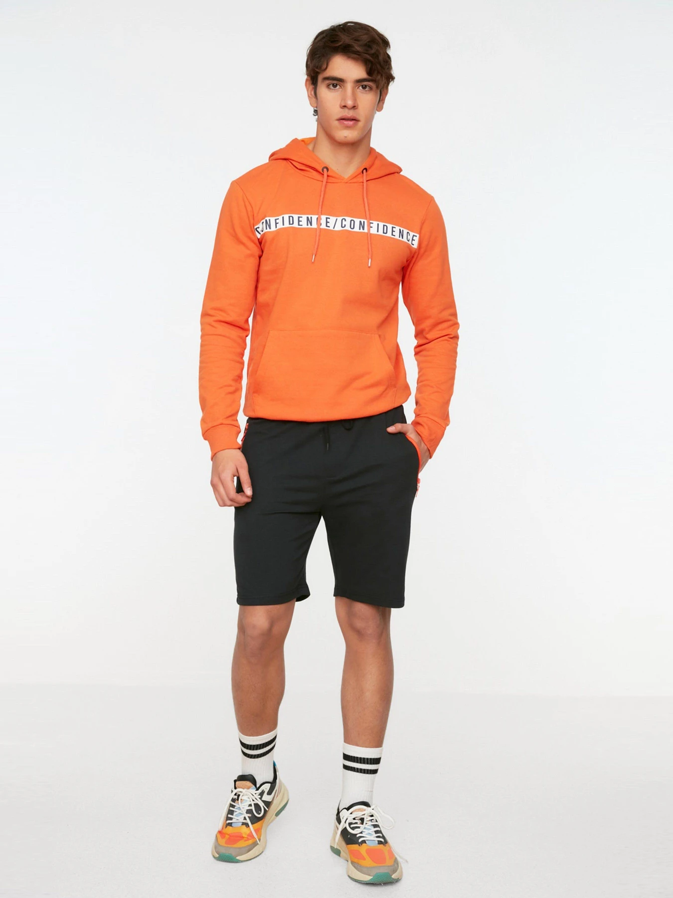 Шорты Trendyol модель TMNSS20SR0080/Siyah Фото