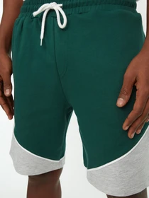 Шорты Trendyol модель TMNSS20SR0117/Yesil Фото