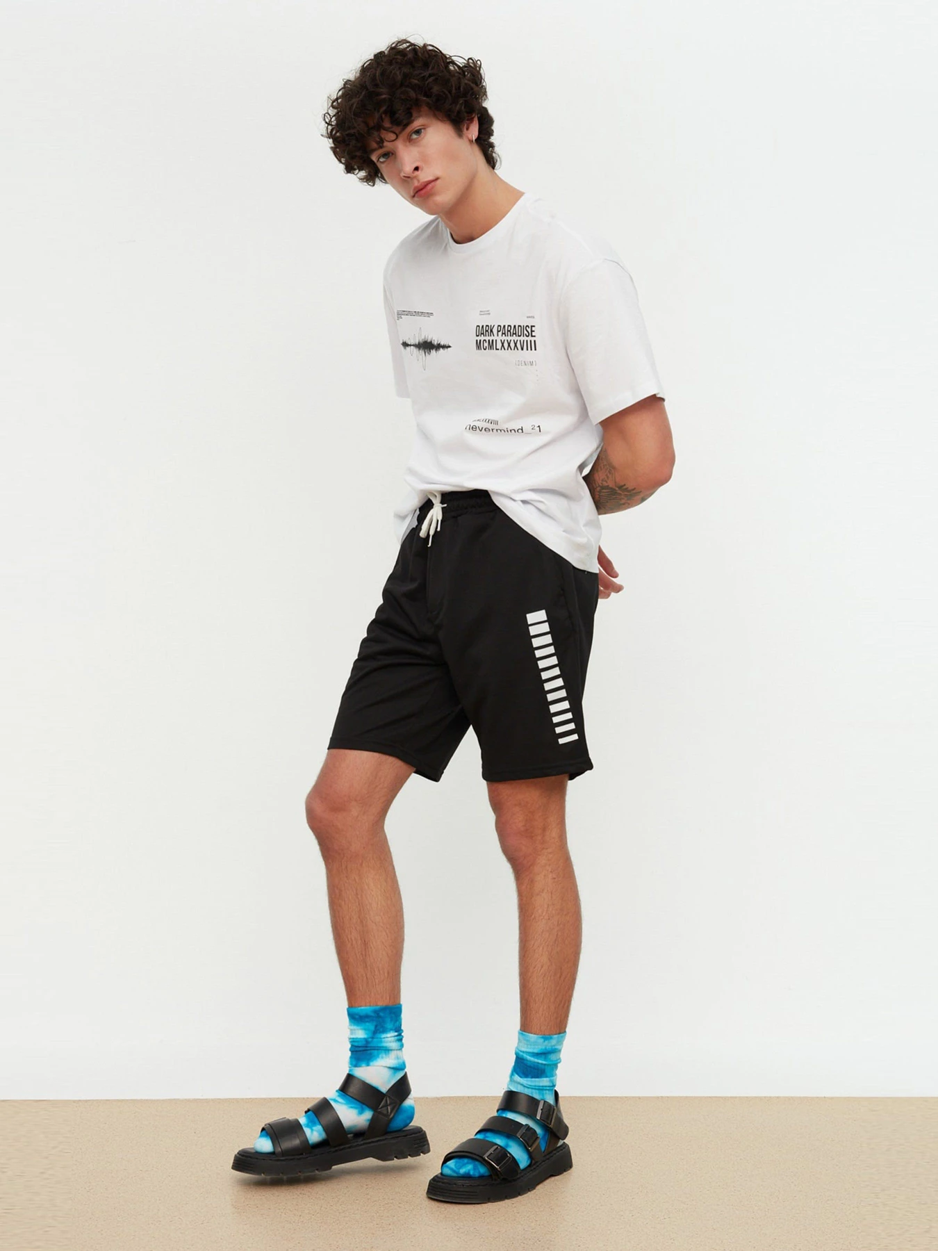 Шорты Trendyol модель TMNSS21SR0137/Siyah Шорты Trendyol модель TMNSS21SR0137/Siyah Фото