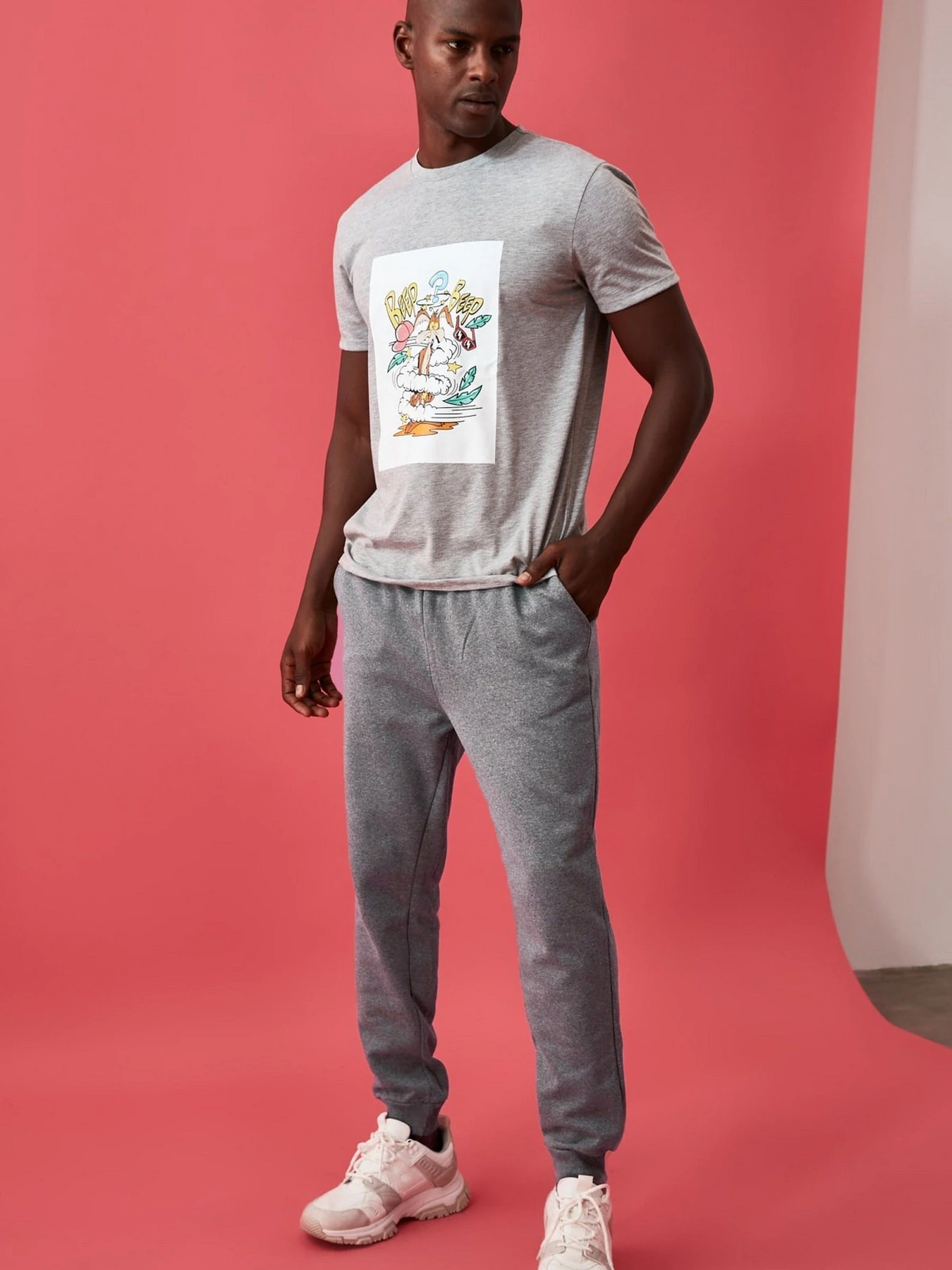 Брюки Trendyol модель TMNAW21EA0264/Antrasit Брюки Trendyol модель TMNAW21EA0264/Antrasit Фото