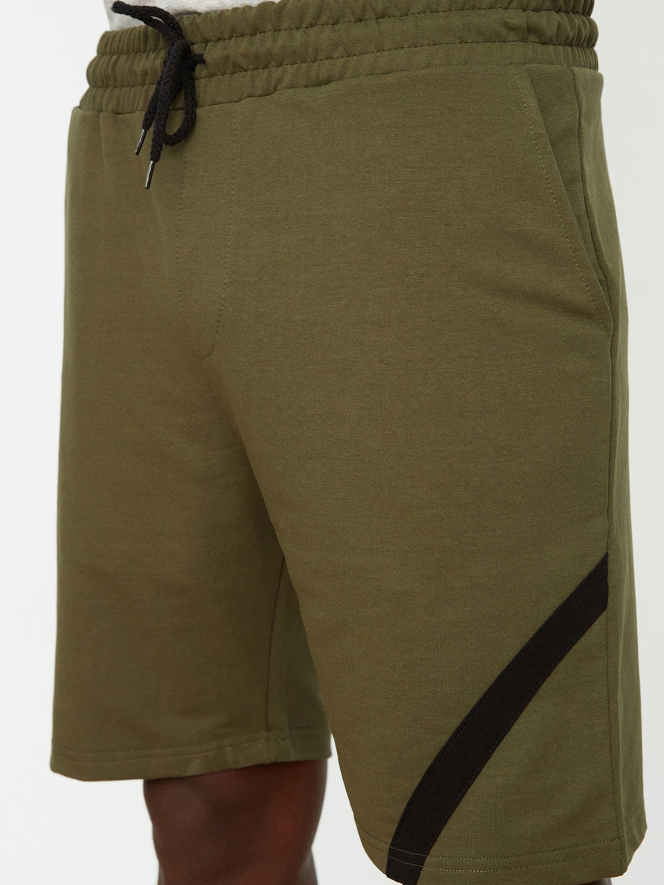 Шорты Trendyol модель TMNSS22SR0417/Haki Фото