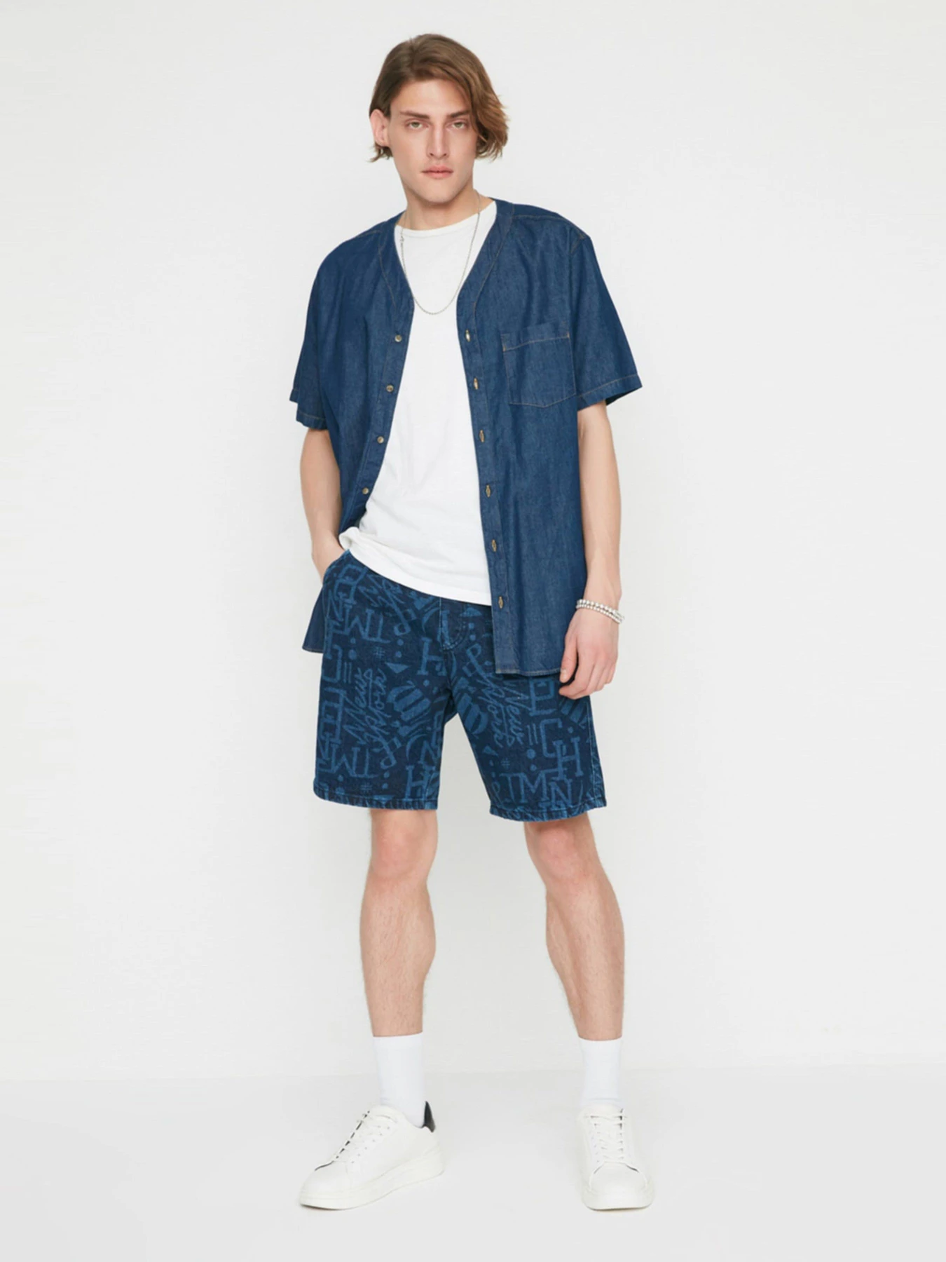 Шорты Trendyol модель TMNSS22SR0558/Lacivert Шорты Trendyol модель TMNSS22SR0558/Lacivert Фото