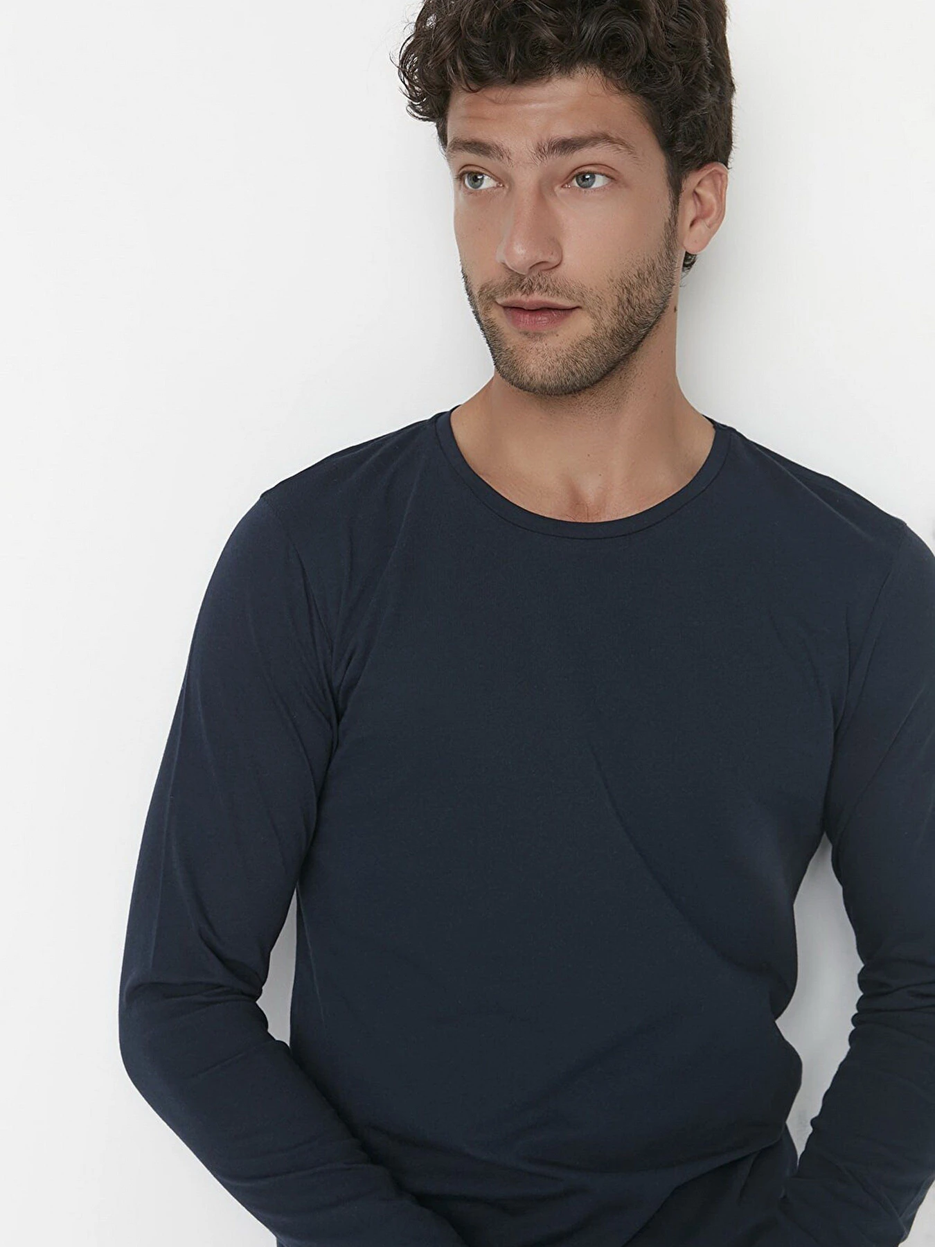 Худи и свитшоты Trendyol модель TMNAW21TS0208/Lacivert Худи и свитшоты Trendyol модель TMNAW21TS0208/Lacivert Фото