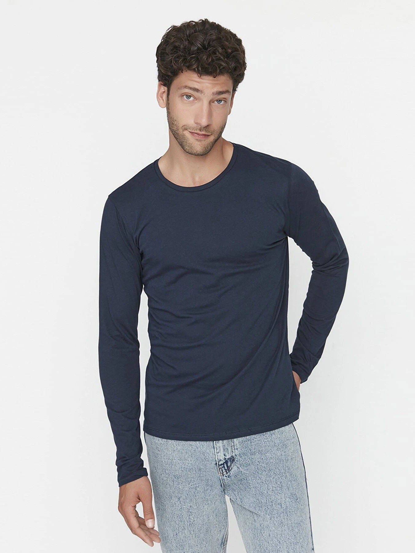 Худи и свитшоты Trendyol модель TMNAW21TS0208/Lacivert Худи и свитшоты Trendyol модель TMNAW21TS0208/Lacivert Фото