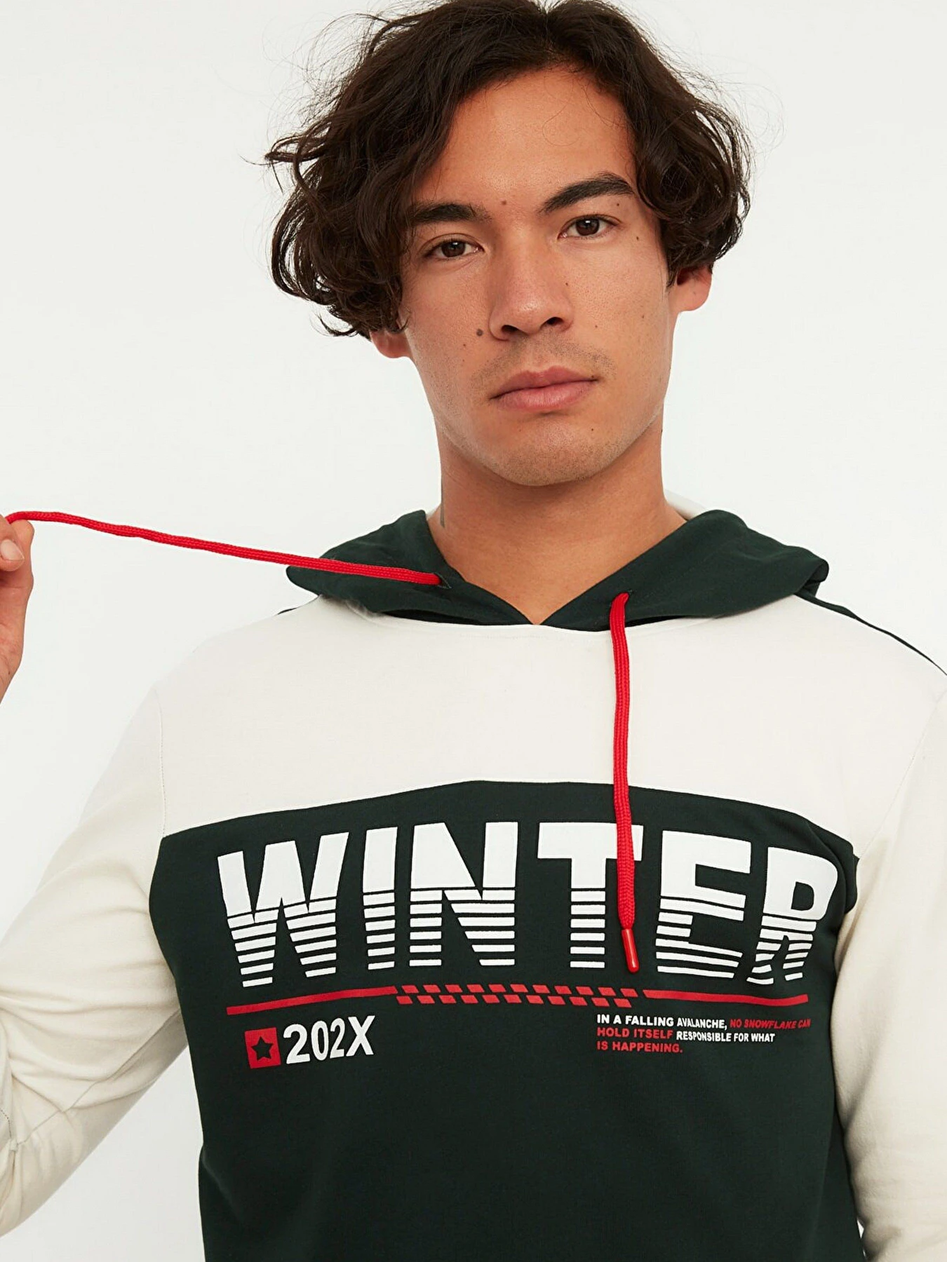 Худи и свитшоты Trendyol модель TMNAW22SW0569/Yesil Худи и свитшоты Trendyol модель TMNAW22SW0569/Yesil Фото