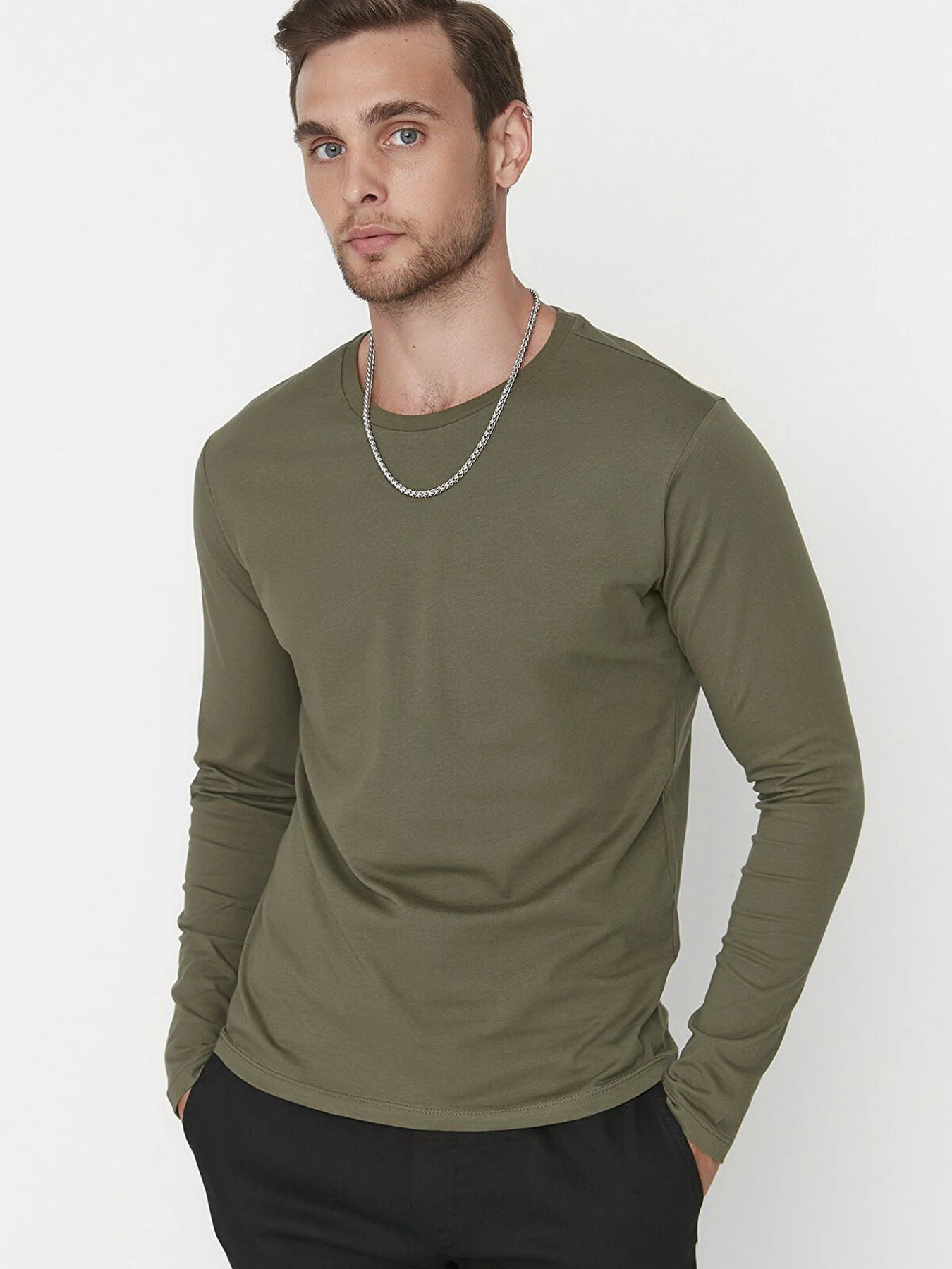 Худи и свитшоты Trendyol модель TMNAW21TS0208/Haki Худи и свитшоты Trendyol модель TMNAW21TS0208/Haki Фото