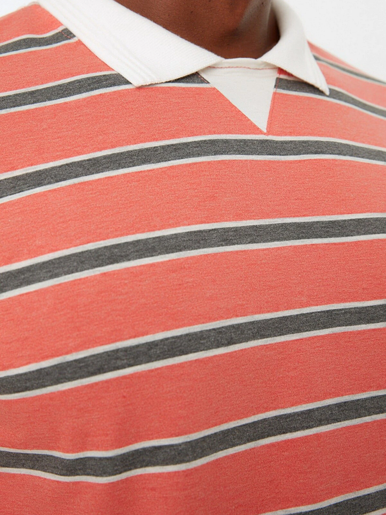 Футболки и поло Trendyol модель TMNSS22PO0016/Kiremit Фото