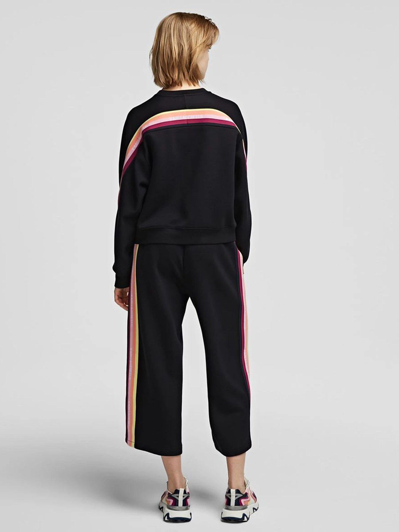 Брюки Karl Lagerfeld модель 215W1054_999 Брюки Karl Lagerfeld модель 215W1054_999 Фото