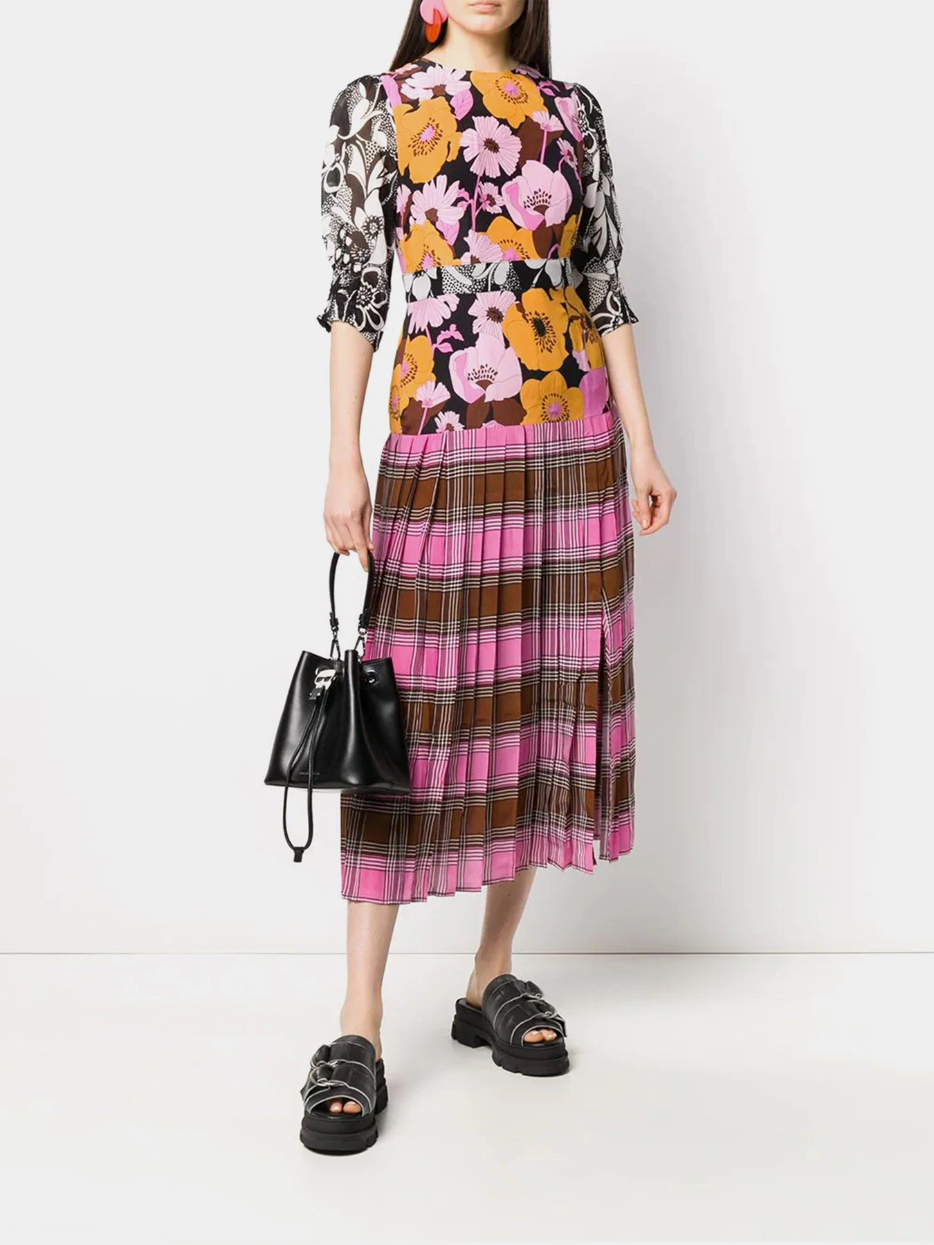 Сумки Karl Lagerfeld модель 205W3056_999 Сумки Karl Lagerfeld модель 205W3056_999 Фото