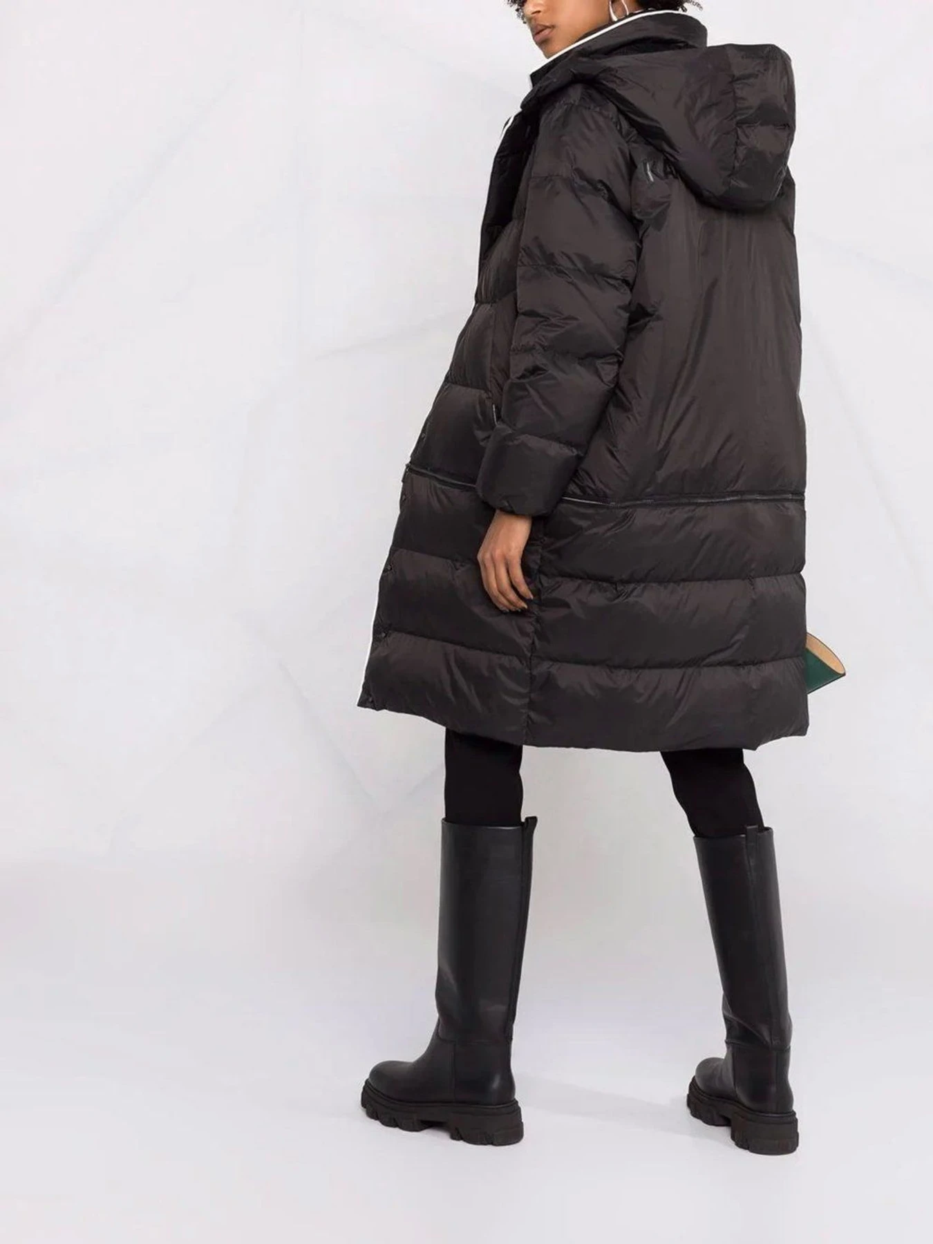 Куртки и дубленки Karl Lagerfeld модель 216W1502_999 Куртки и дубленки Karl Lagerfeld модель 216W1502_999 Фото