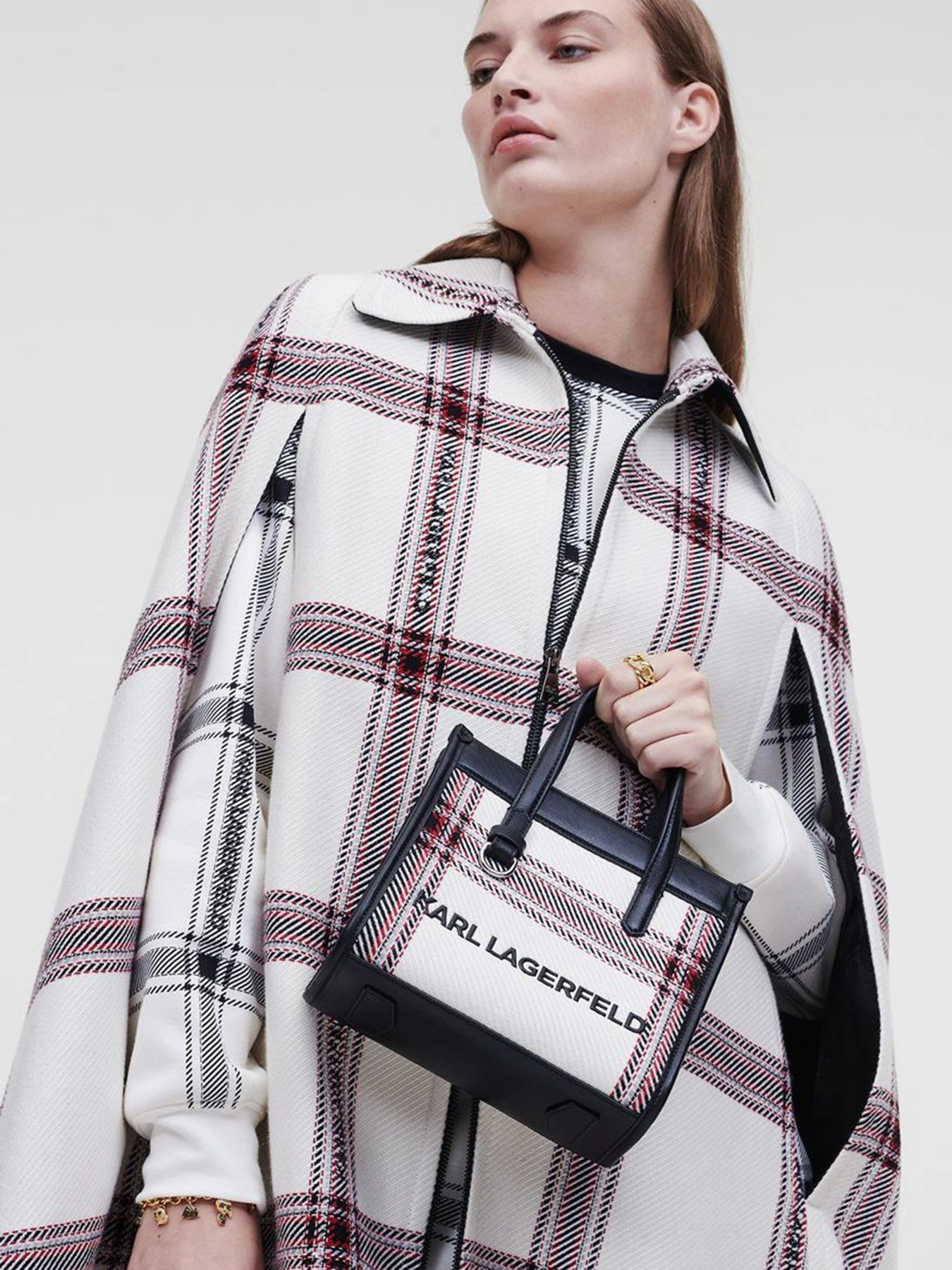 Сумки Karl Lagerfeld модель 220W3026_120 Сумки Karl Lagerfeld модель 220W3026_120 Фото