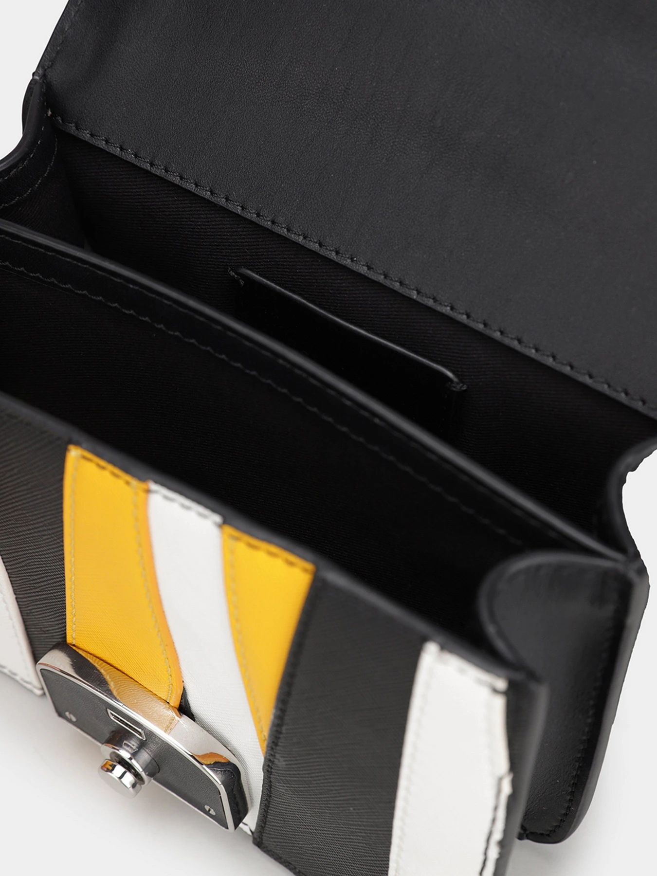 Сумки Karl Lagerfeld модель 220W3048_900 Сумки Karl Lagerfeld модель 220W3048_900 Фото