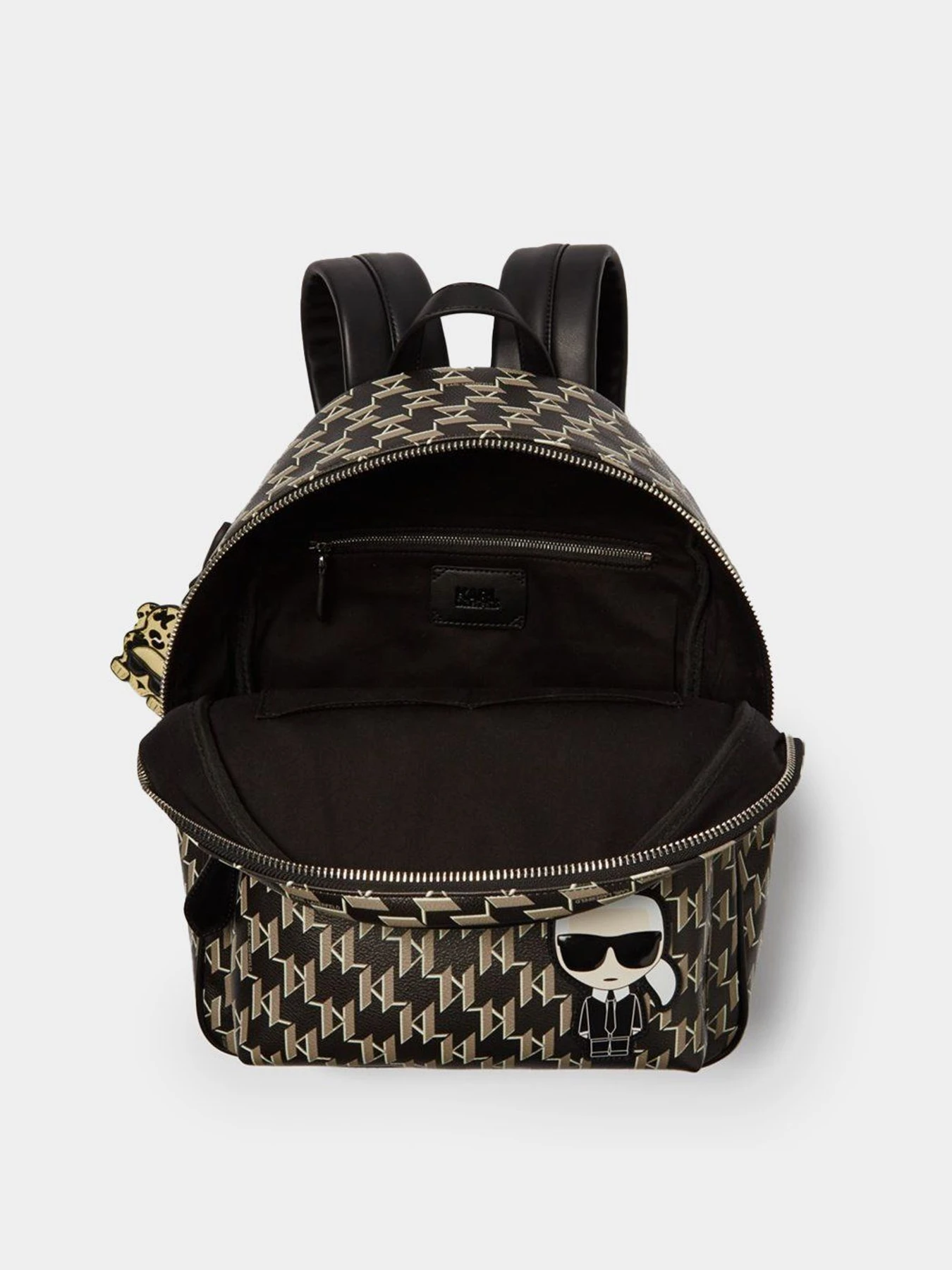 Рюкзаки Karl Lagerfeld модель 220W3050_999 Рюкзаки Karl Lagerfeld модель 220W3050_999 Фото