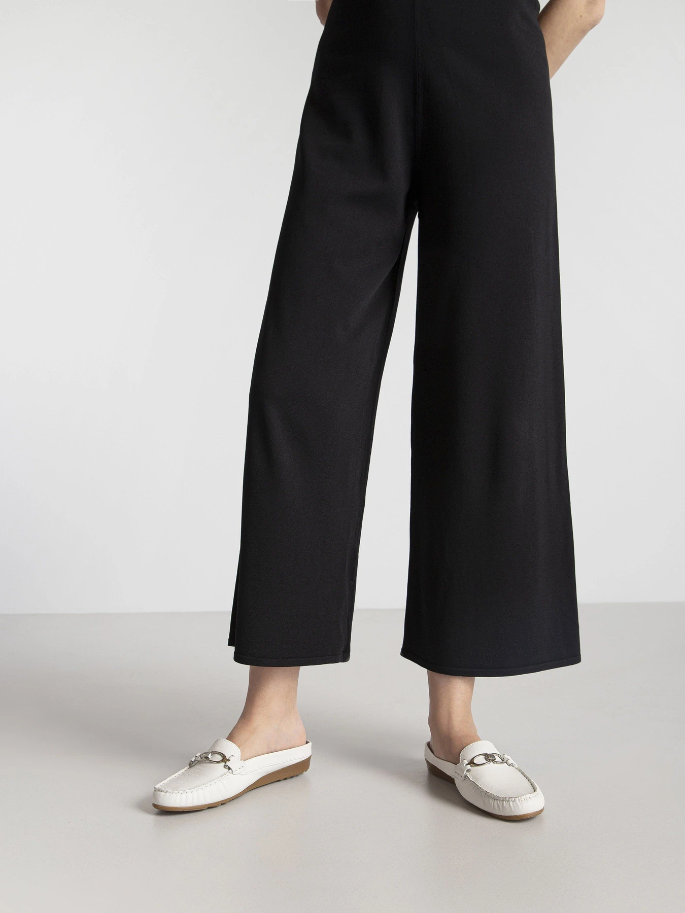 Шлёпанцы Filipe Shoes модель 10592/25 Шлёпанцы Filipe Shoes модель 10592/25 Фото