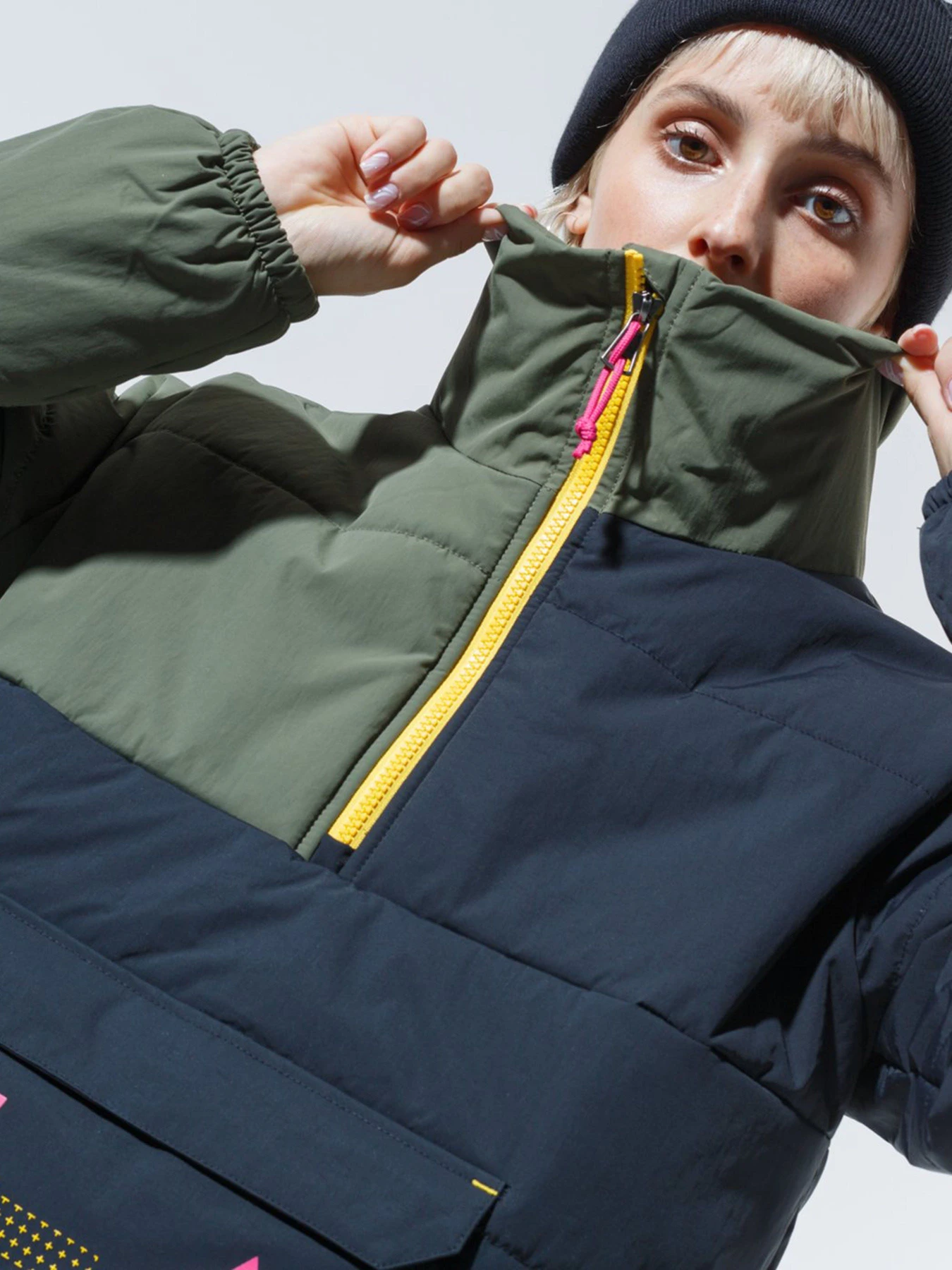 Куртки и дубленки Vans 66 Supply Pullover Puffer модель VN0A4SD8KCZ1 Куртки и дубленки Vans 66 Supply Pullover Puffer модель VN0A4SD8KCZ1 Фото
