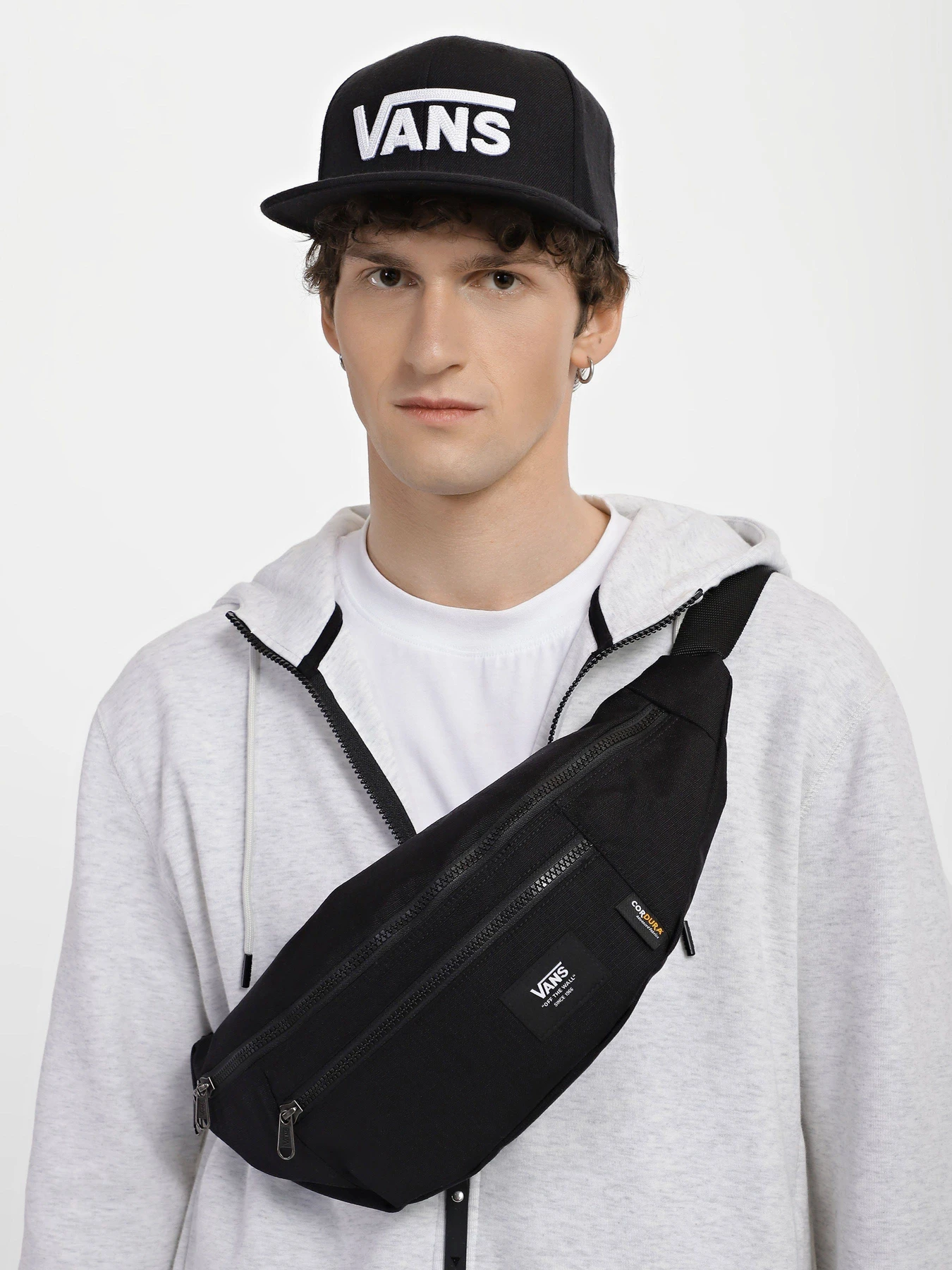 Сумки Vans Ward Cross модель VN0A2ZXX6ZC1 Сумки Vans Ward Cross модель VN0A2ZXX6ZC1 Фото