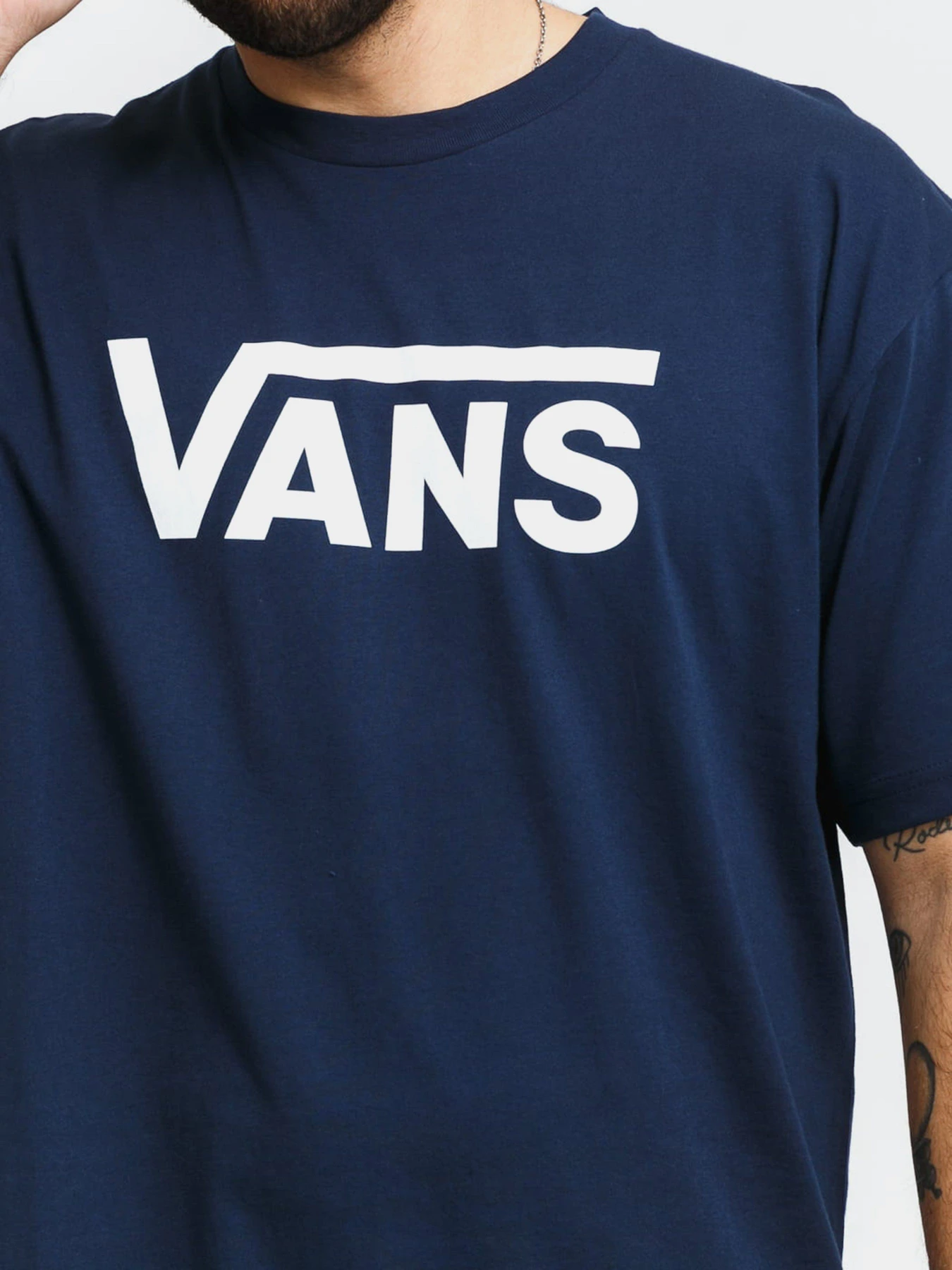 Футболки і поло Vans Classic модель VN000GGG5S21 Футболки і поло Vans Classic модель VN000GGG5S21 Фото