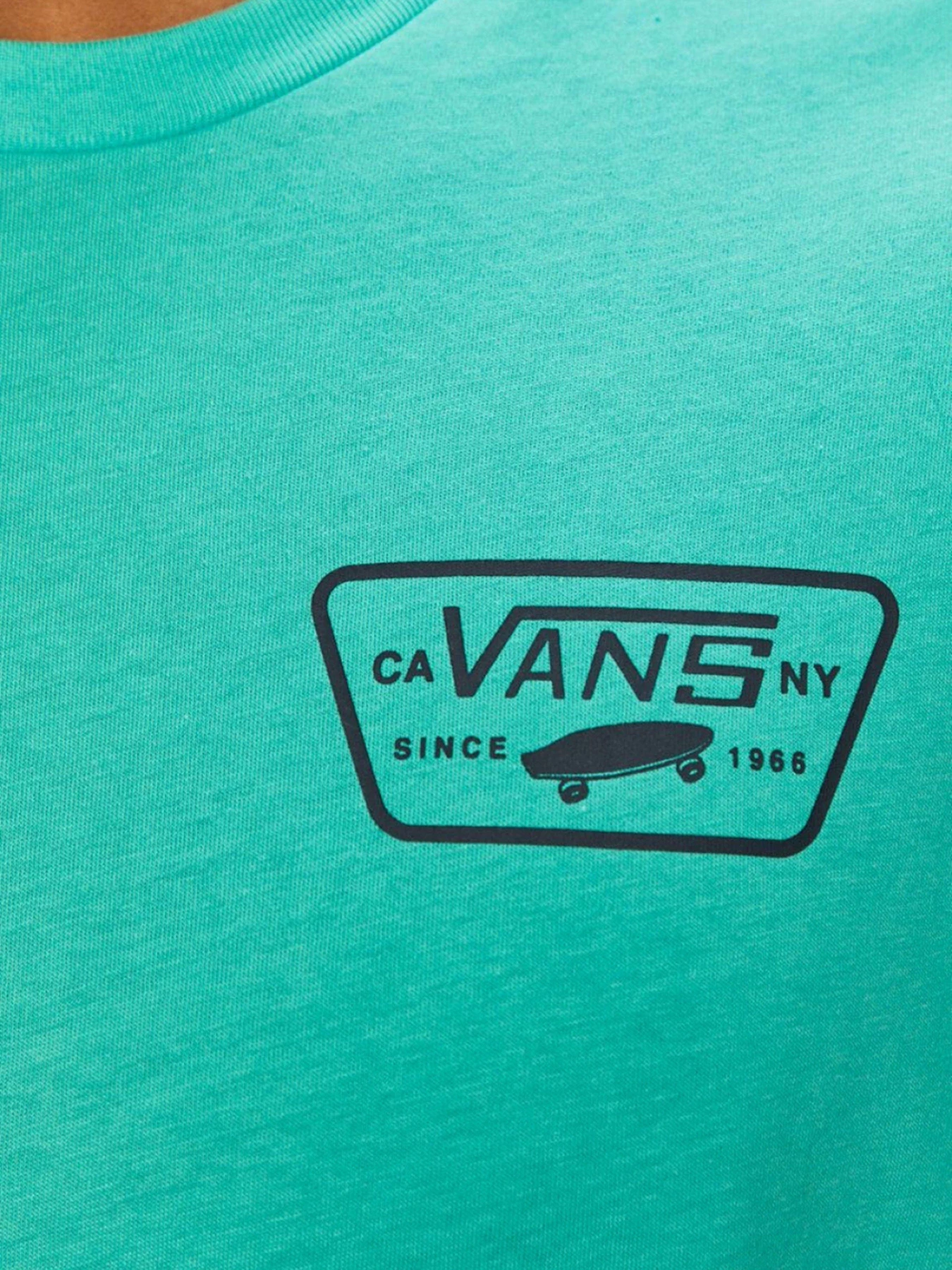 Футболки и поло Vans FULL PATCH BACK модель VN0A3H5KZ5T1 Футболки и поло Vans FULL PATCH BACK модель VN0A3H5KZ5T1 Фото