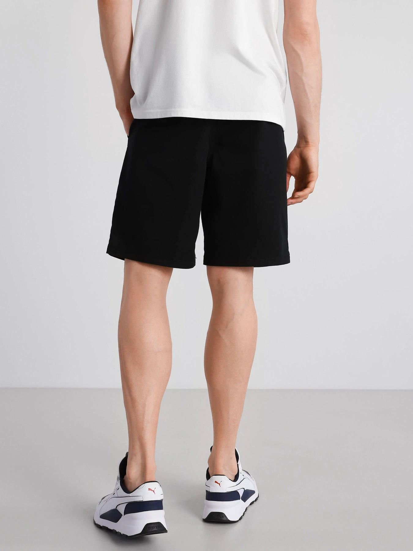 Шорты Vans Authentic Stretch модель VN0A5FECBLK1 Шорты Vans Authentic Stretch модель VN0A5FECBLK1 Фото
