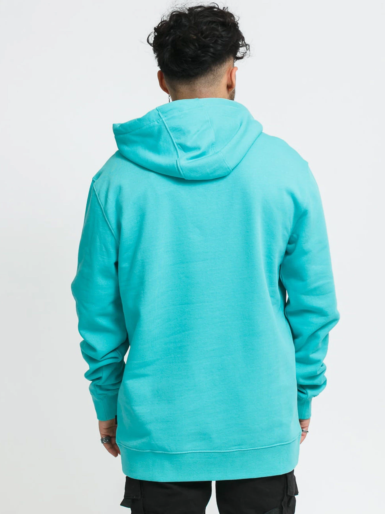 Худи и свитшоты Vans OTW Pullover II модель VN0A45CKZ6R1 Худи и свитшоты Vans OTW Pullover II модель VN0A45CKZ6R1 Фото