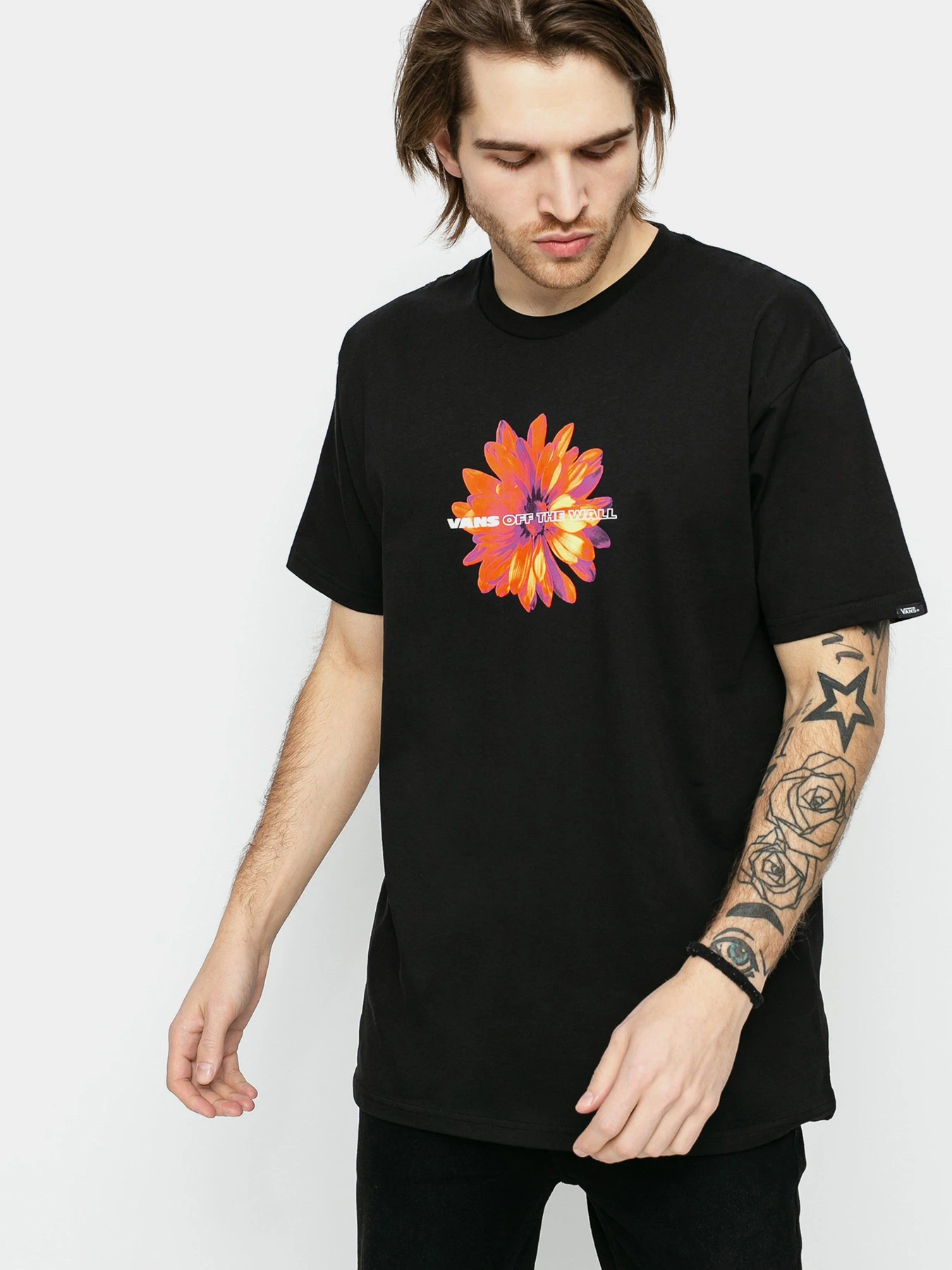 Футболки и поло Vans BLOOMING модель VN0A54CFBLK1 Футболки и поло Vans BLOOMING модель VN0A54CFBLK1 Фото