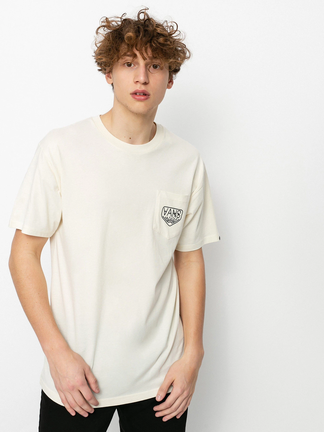 Футболки и поло Vans Dakota Roche Logo модель VN0A5E3VZ6K1 Футболки и поло Vans Dakota Roche Logo модель VN0A5E3VZ6K1 Фото
