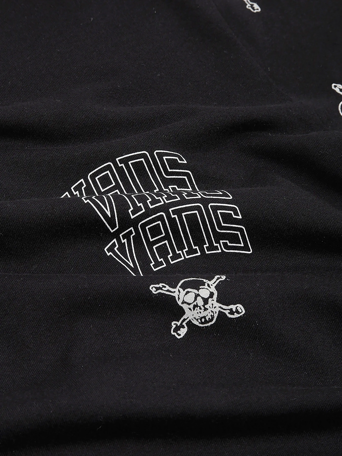 Футболки и поло Vans New Varsity модель VN0A54C6BLK1 Футболки и поло Vans New Varsity модель VN0A54C6BLK1 Фото
